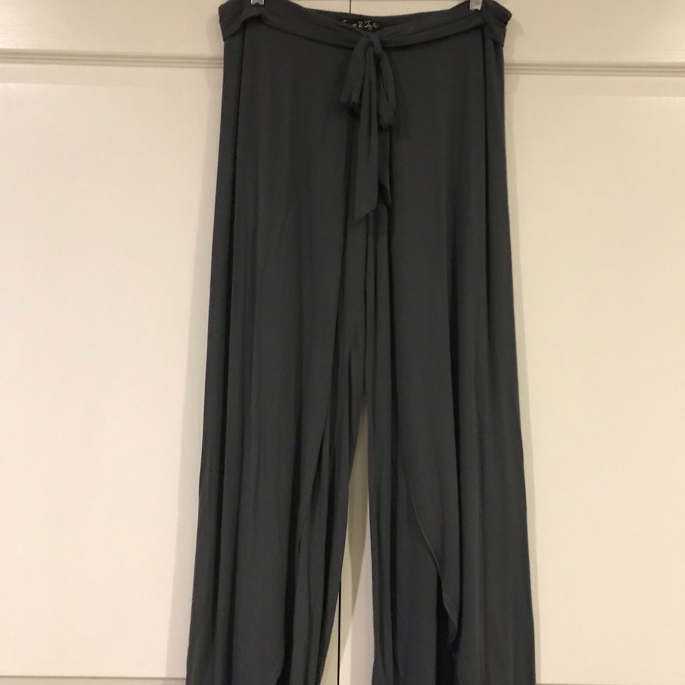 EUC wrap around pants